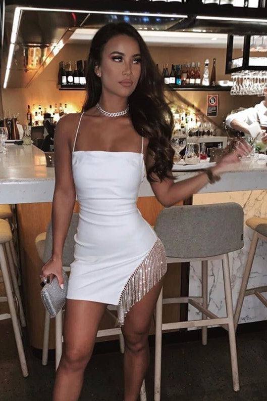 Nicole | Balta Mini Suknelė su Deimantų Detalėmis