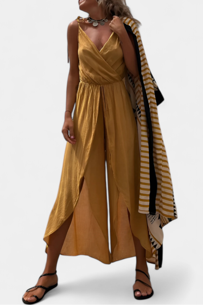 Donatila Kelnaitės Kombinezonas su Šoninėmis Iškirptėmis ir Kryžminiu Dekolte