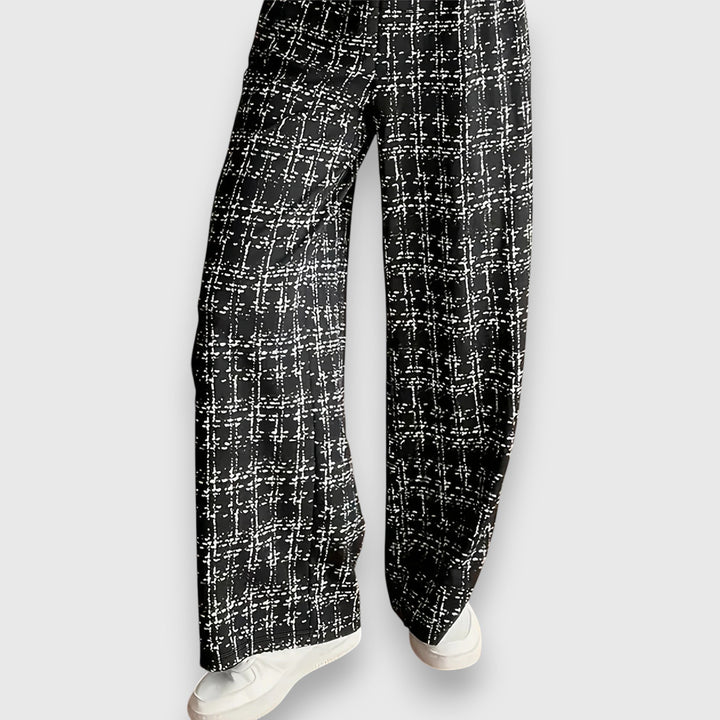 Dina™ - Dviejų dalių rinkinys su V formos iškirpte ir atitinkamomis kelnėmis