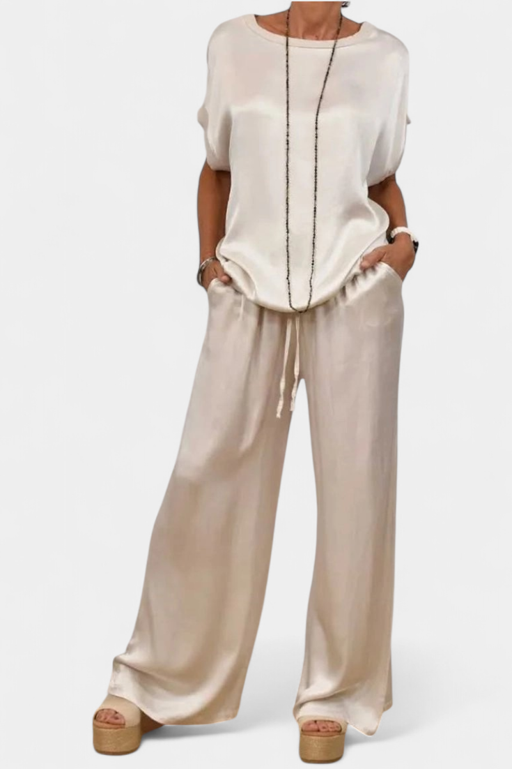 Blasa Dviejų Dalių Pavasario Komplektas su Išskirtiniu Stiliumi